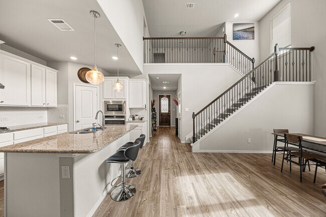 Photo - 4608 Mustang Run Dr