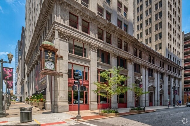 Building Photo - 314 N Broadway Unit 502 Rental