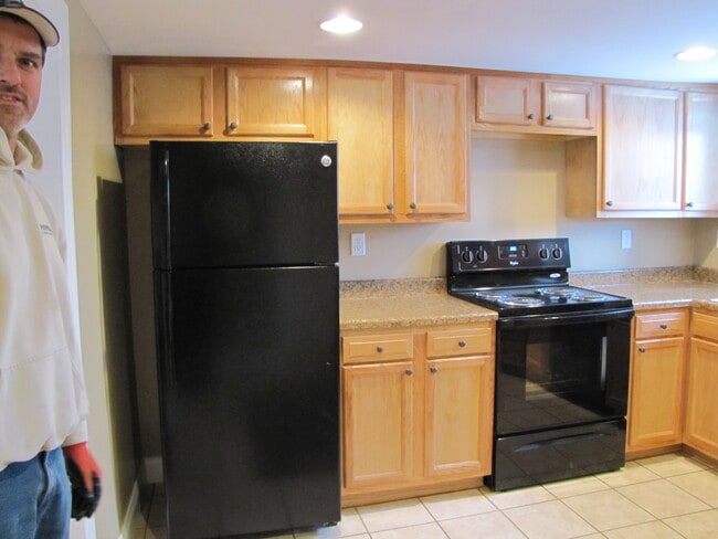 Kitchen - 1640 Blue Horizon Dr Unit Apt D