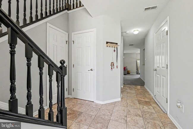 Building Photo - 775 Quail Pl