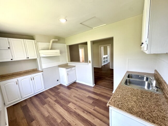 Photo - 1616 26th Ave N