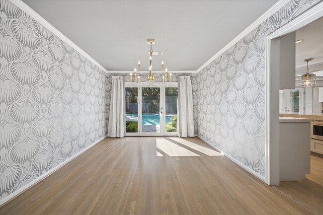 Photo - 547 3 Corners Dr