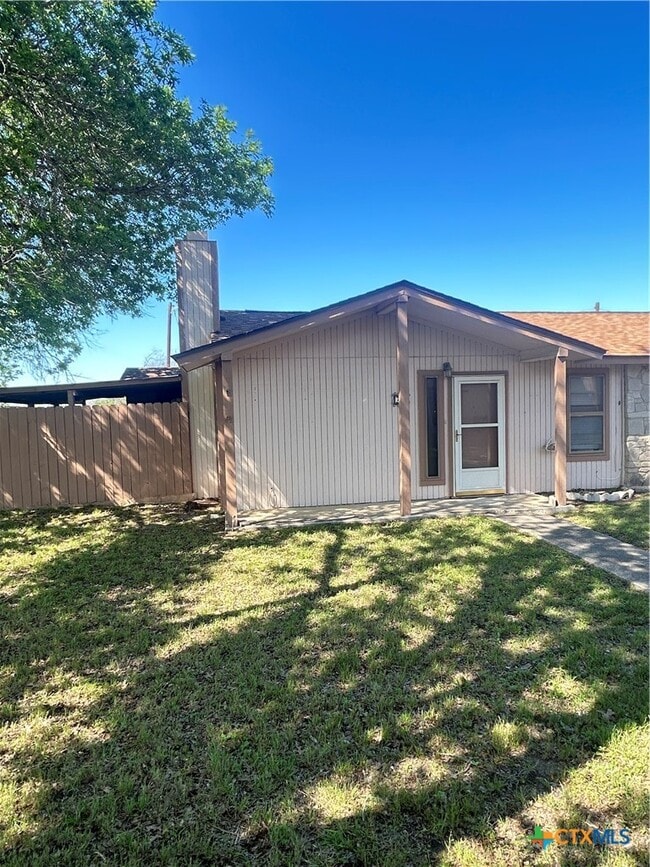 Photo - 1051 Country Club Dr Unit 28