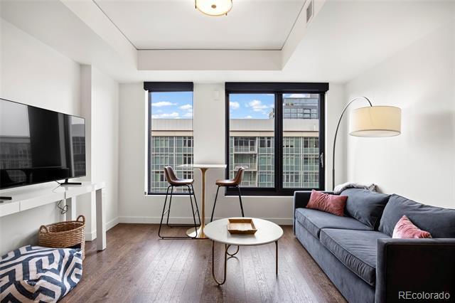 Building Photo - 1750 Wewatta St Unit 1305 Rental