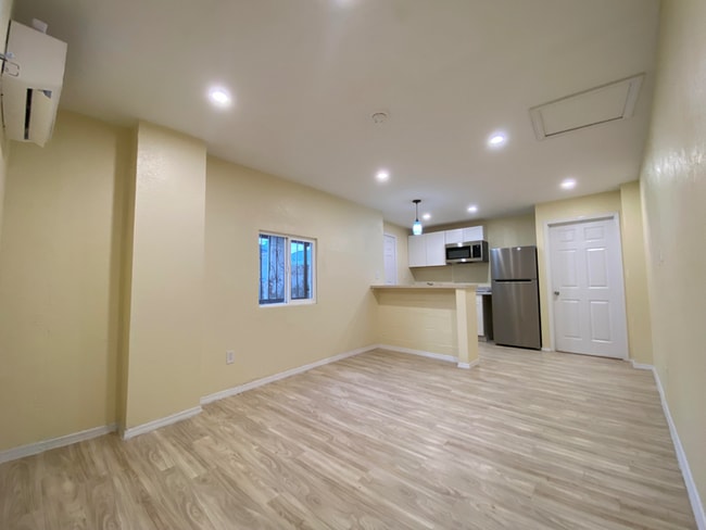 Photo - 2221 Gold Ave Unit C