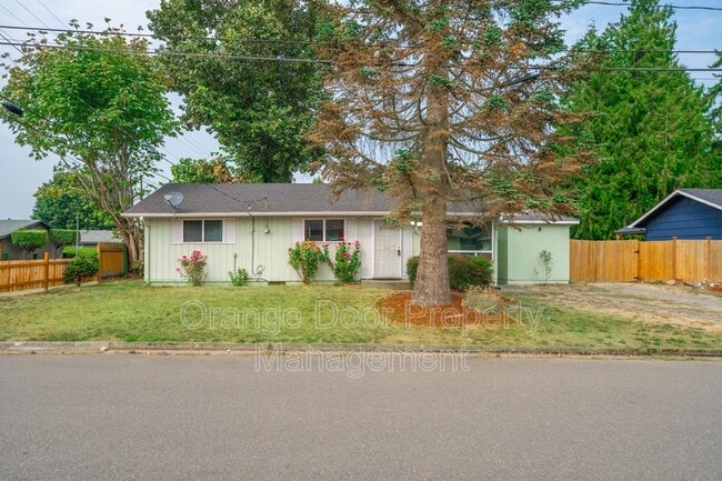 Building Photo - 601 25th St SE Rental