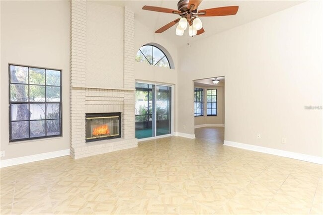 Photo - 1494 Hyde Park Dr
