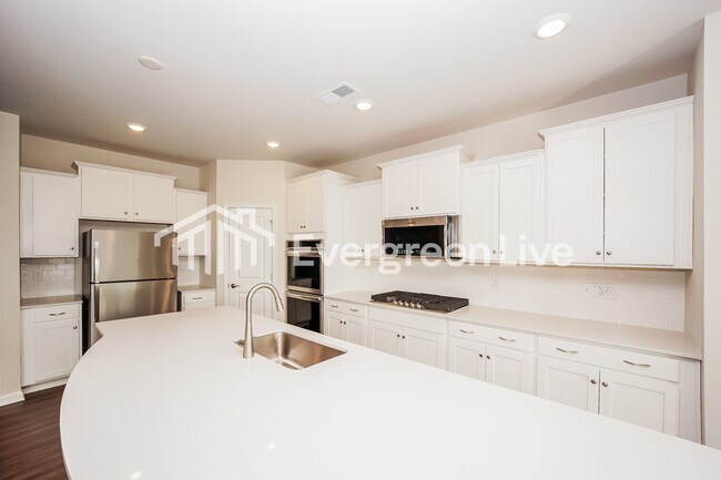 Photo - 6478 Fairfax Ct