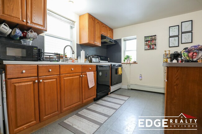 Photo - 551 Washington St Unit 2