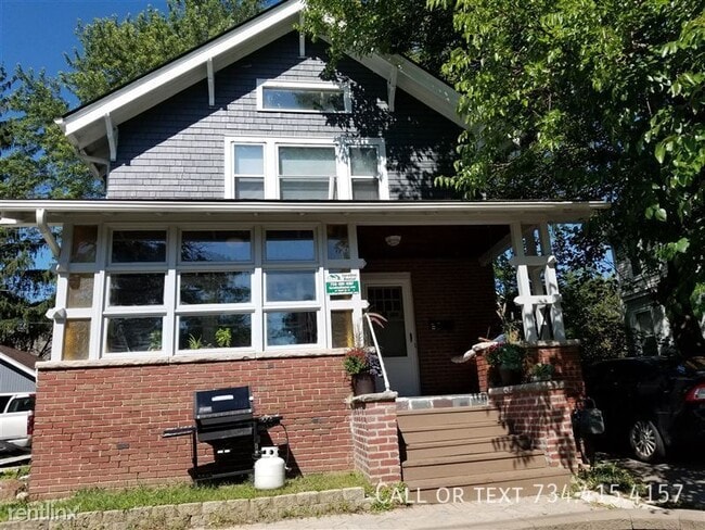 Photo - 532 Walnut St