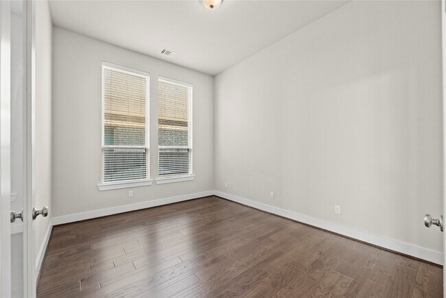 Photo - 2619 Open Prairie Ln