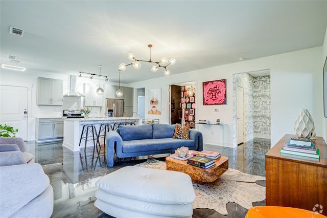 Building Photo - 5714 McCommas Blvd Unit 103 Rental