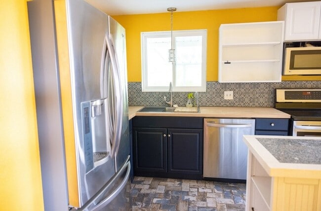 Photo - 2162 Jackson Ave
