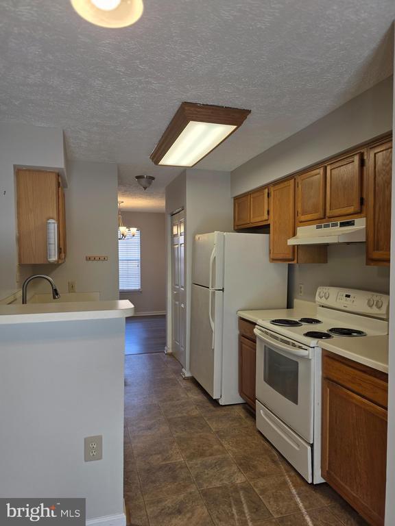 Photo - 528 Cromwell Ct