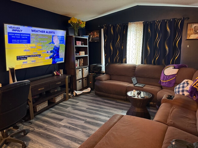 Photo - 1525 McIntosh Cir