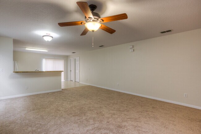 Photo - 735 Windrose Dr