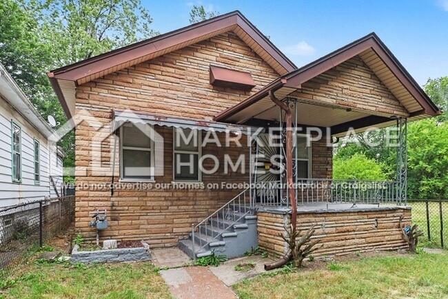 Photo - 15560 LaSalle St