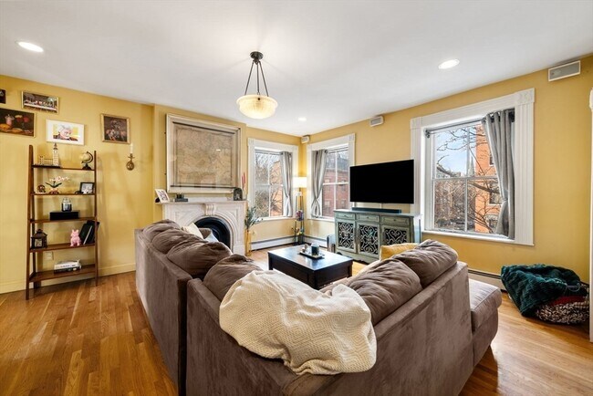 Photo - 468 Shawmut Ave Unit 2