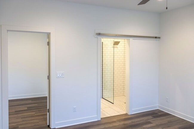 Photo - 19650 W 200th St