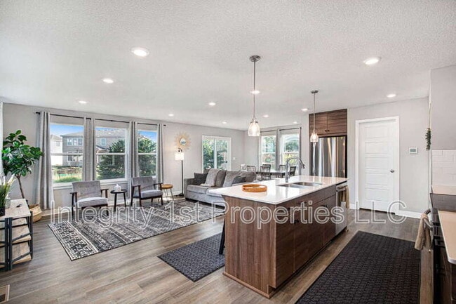 Photo - 13316 W 180th St