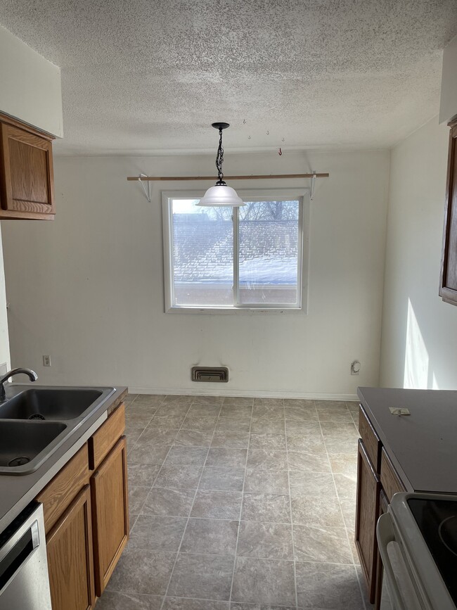 Photo - 8776 Ironwood Ave S