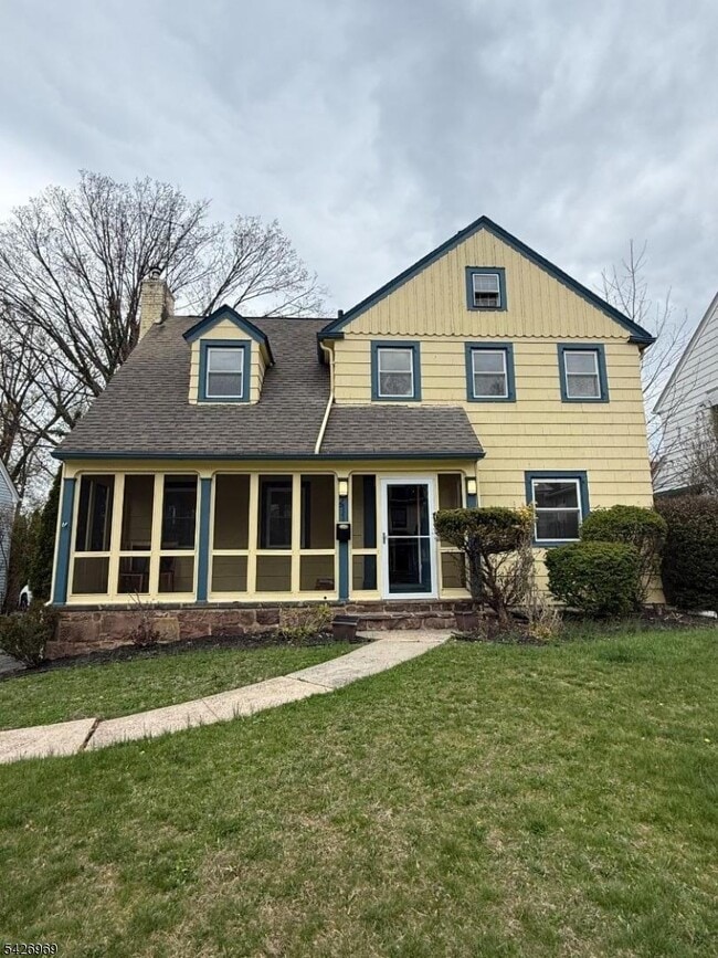 Building Photo - 271 Fuller Terrace