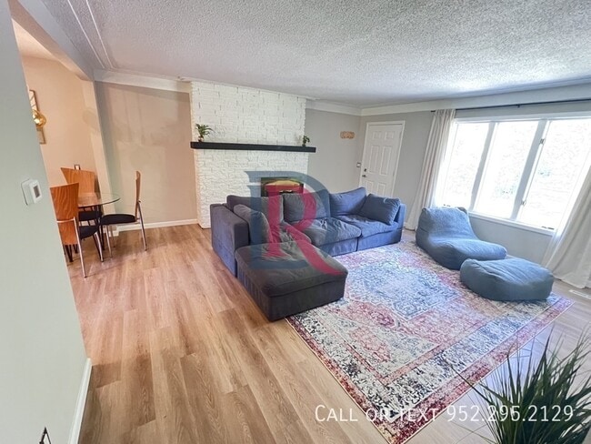 Photo - 13702 Country Ln