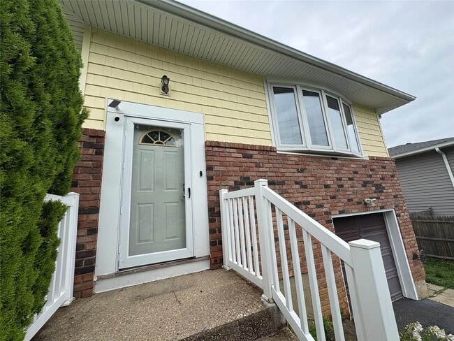 Building Photo - 147 Truxton Rd Rental