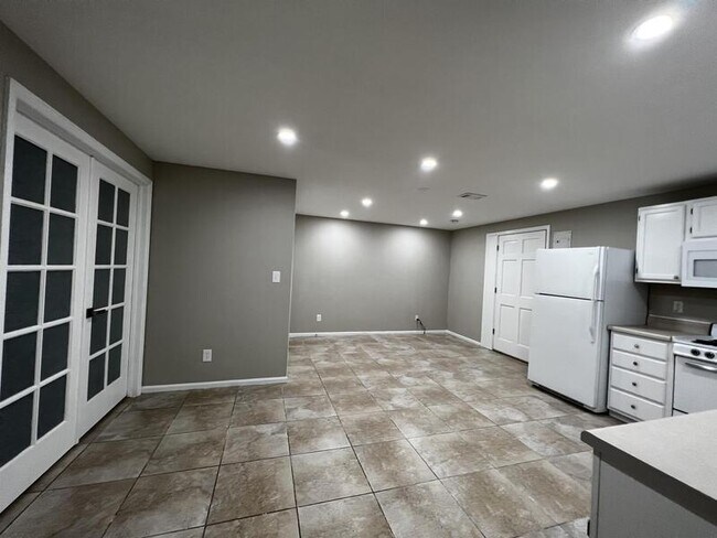 Photo - 2919 Middlesborough Ct