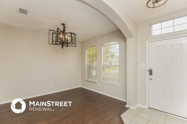 Photo - 328 Mystic River Trail