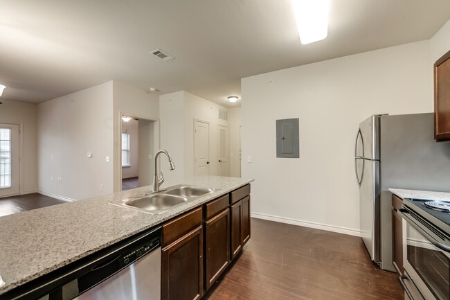 2 BR Kitchen with breakfast bar