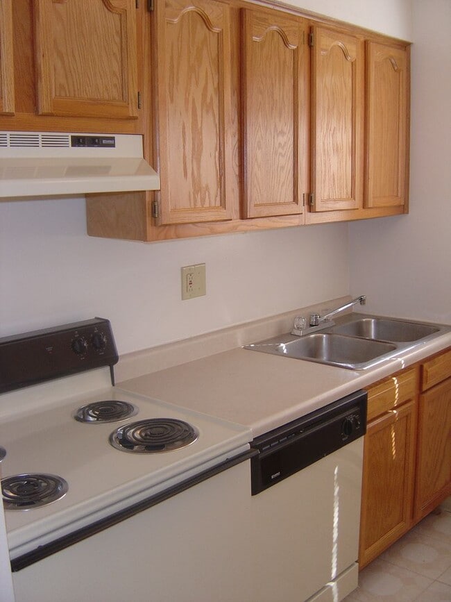 Dynasty Pointe Apartments