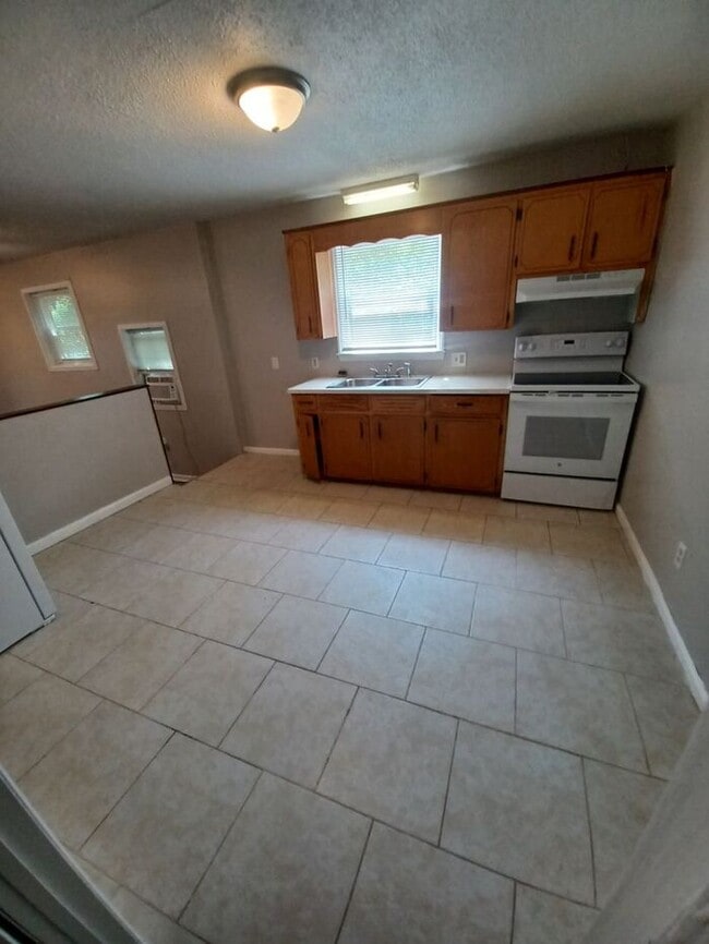 Photo - 2BD/1BA Duplex in Morganton Unit B
