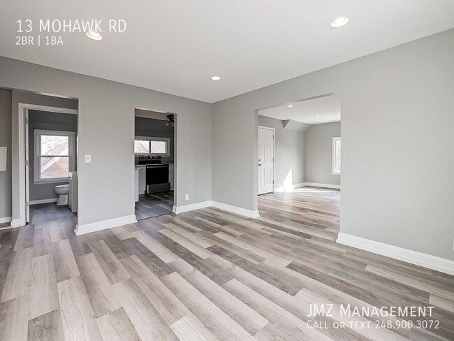 Photo - 13 Mohawk Rd