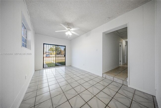 Photo - 20120 SW 112th Ct Unidad B