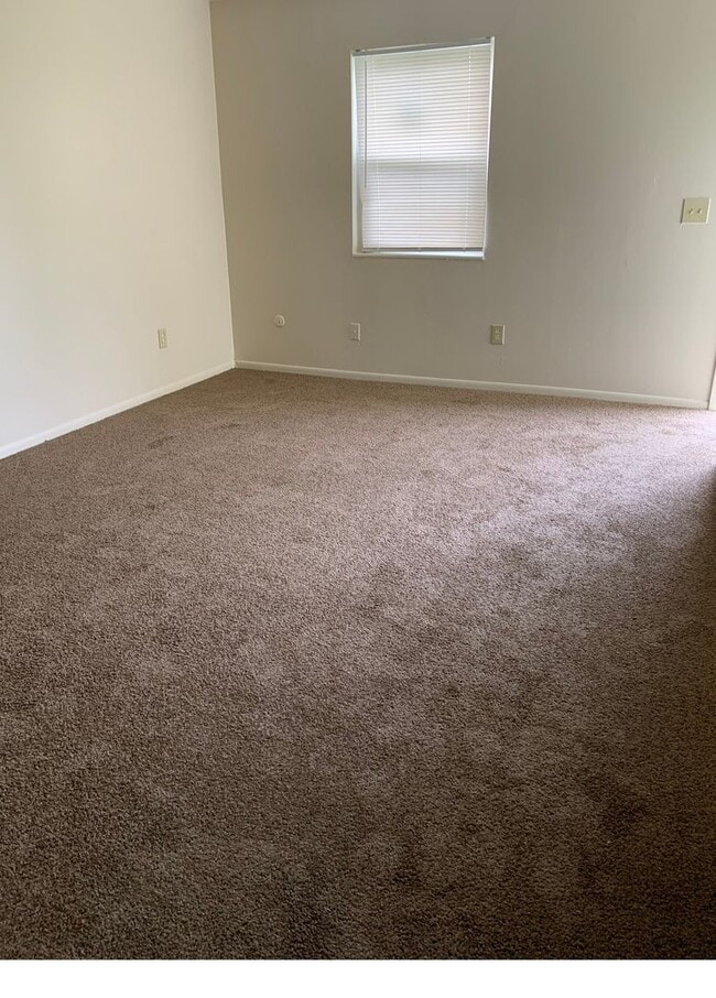 Westerville Oaks Townhomes