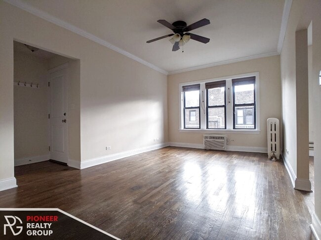 Photo - 736 W Addison St Unit 740-N3