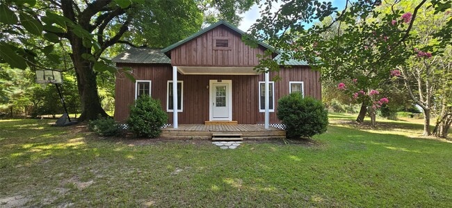 Building Photo - 2266 Young Rd Rental