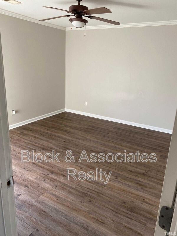 Photo - 2216 Myron Dr