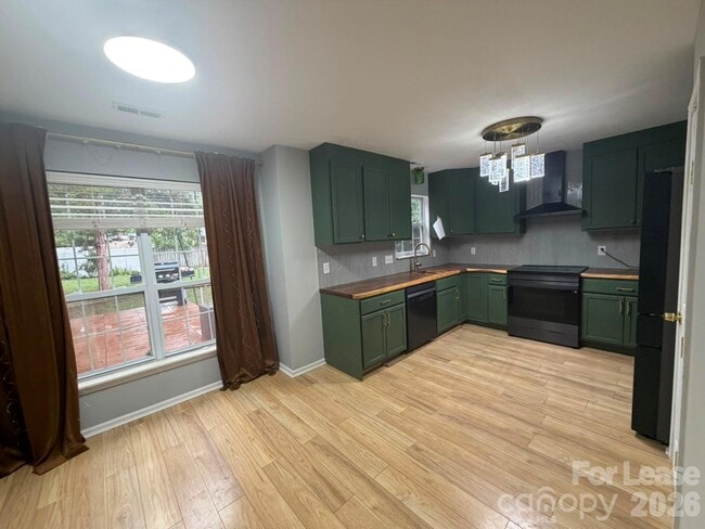 Photo - 6105 Old Corral St