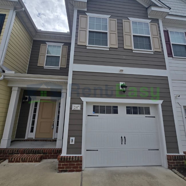 Photo - 2107 Steiner St