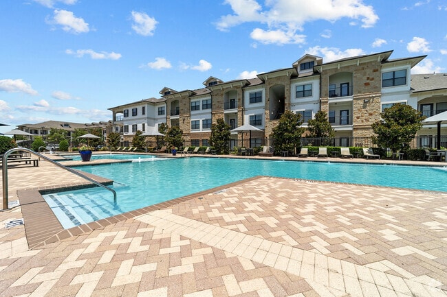 Building Photo - Sorrel Phillips Creek Ranch Rental