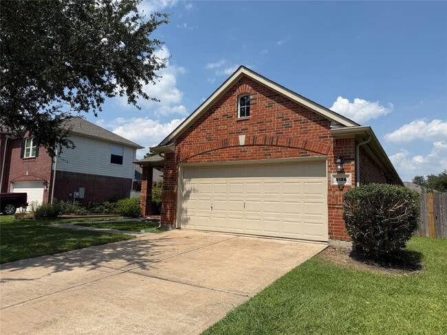 Photo - 5126 Winterwood Dr
