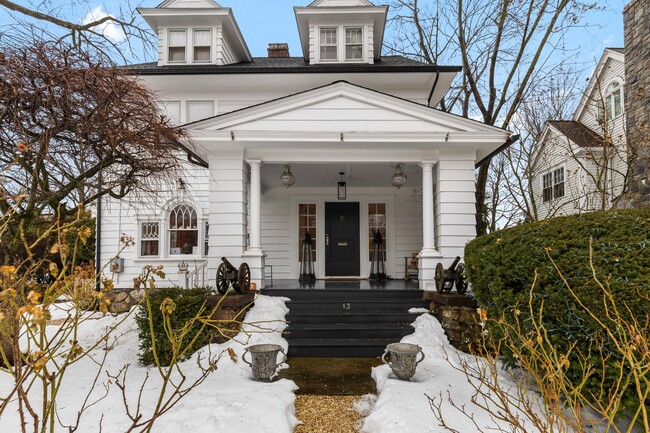 Photo - 13 Lockwood Ave