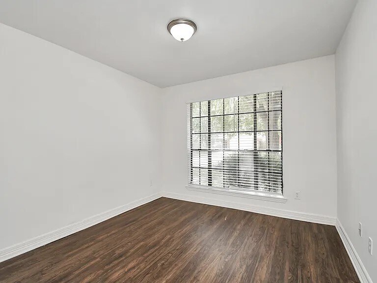 Photo - 16122 Cypress Point Dr