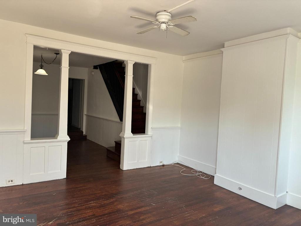 Photo - 204 E Elm St