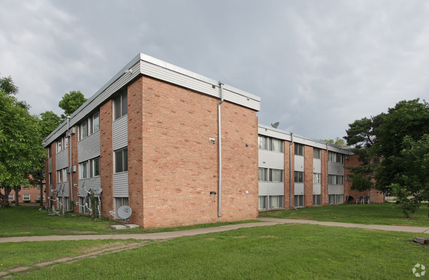 7600 Cedar Ave S - 7600 Cedar Ave S Apartments
