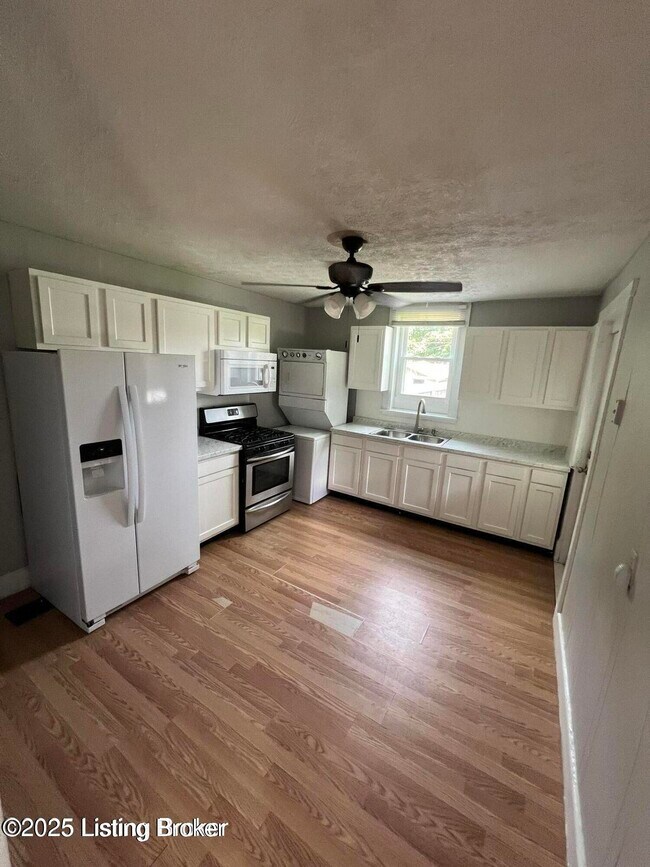 Photo - 1342 Hickory St Apartamento