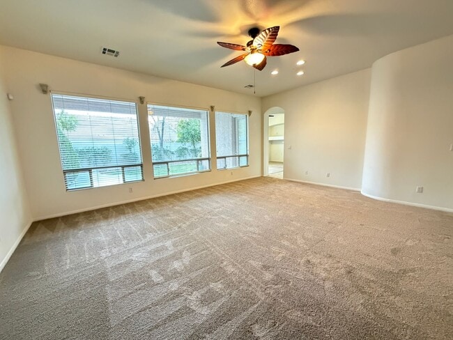 Photo - 10689 Arundel Ave