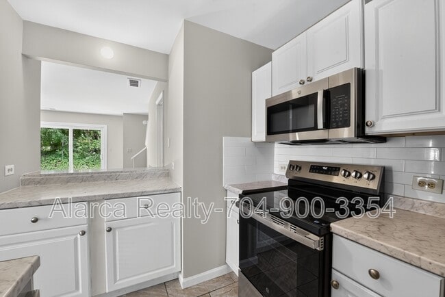 Photo - 3134 Driftwood Dr